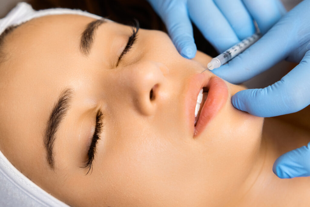 Botox-Lippen-Behandlung-Aesthetiqua-Praxis-Ärzte-